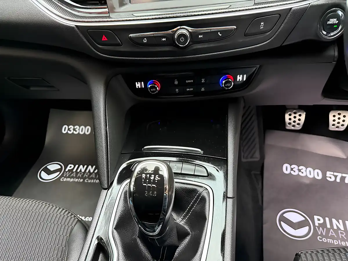 Used 2018 Vauxhall Insignia Sri Grand Sport White - Interior and Exterior details 17