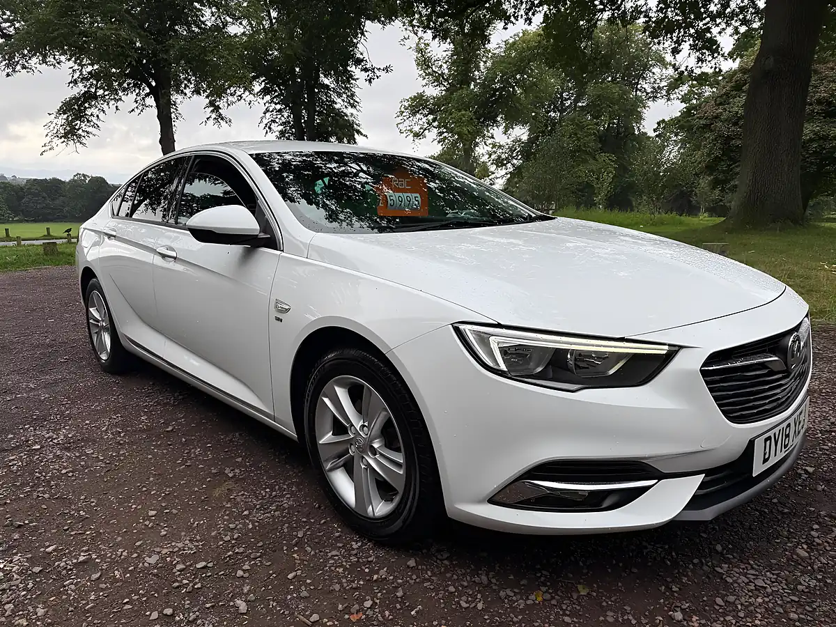 Used 2018 Vauxhall Insignia Sri Grand Sport White - Interior and Exterior details 2