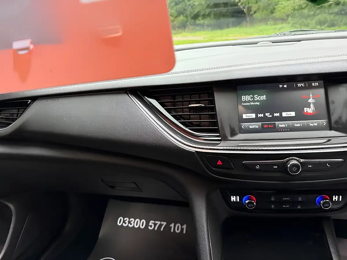 Used 2018 Vauxhall Insignia Sri Grand Sport White - Interior and Exterior details 20