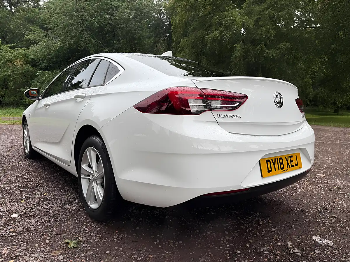 Used 2018 Vauxhall Insignia Sri Grand Sport White - Interior and Exterior details 5