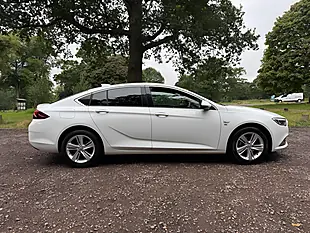 Used 2018 Vauxhall Insignia Sri Grand Sport White - Interior and Exterior details 7