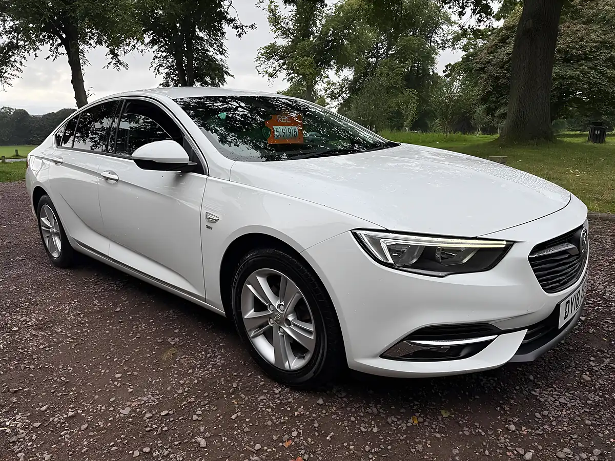 Used 2018 Vauxhall Insignia Sri Grand Sport White - Interior and Exterior details 8