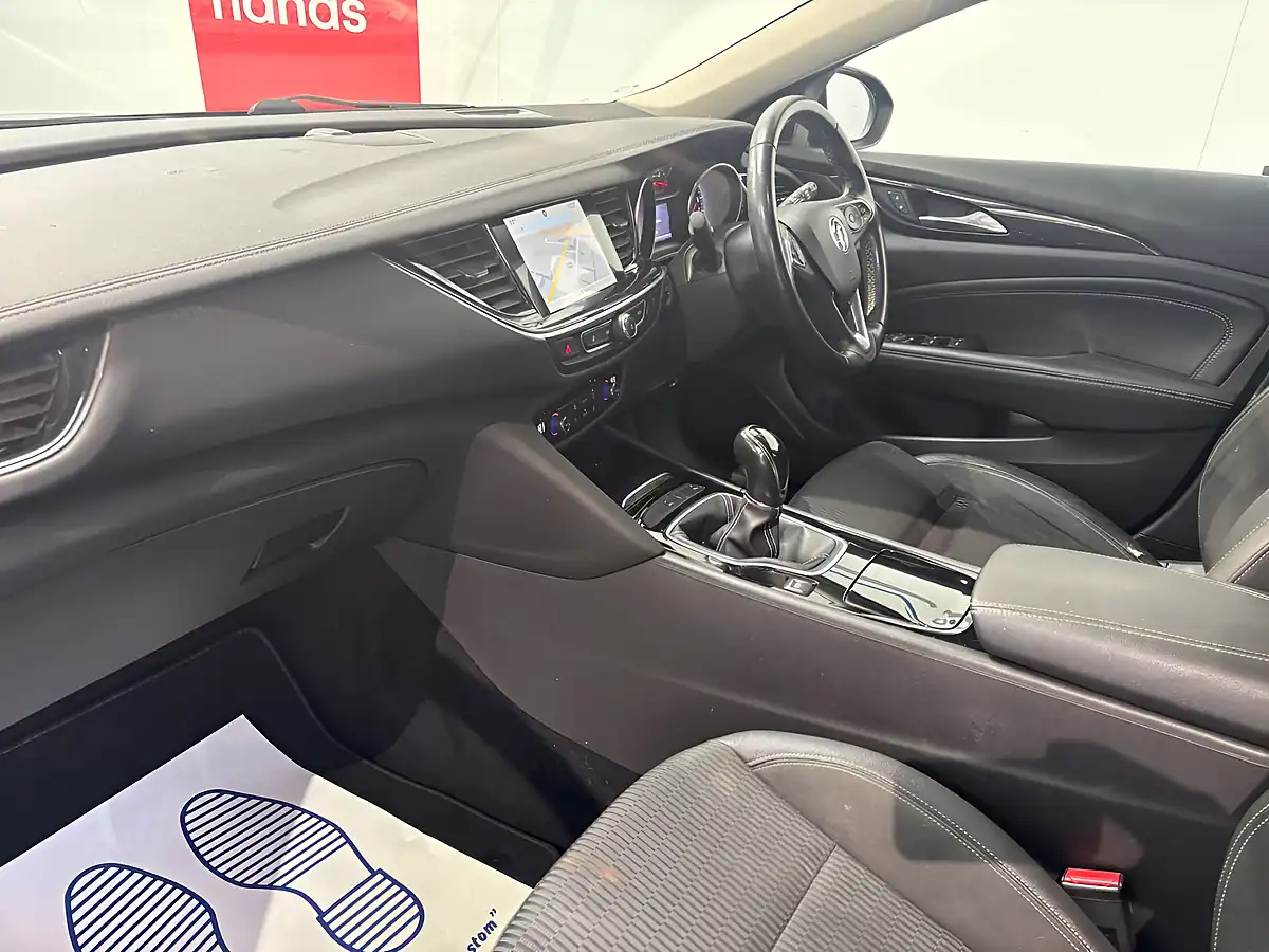 Used 2018 Vauxhall Insignia Sri Nav Dark Moon Blue - Interior and Exterior details 11