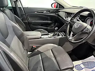 Used 2018 Vauxhall Insignia Sri Nav Dark Moon Blue - Interior and Exterior details 14