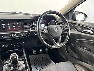 Used 2018 Vauxhall Insignia Sri Nav Dark Moon Blue - Interior and Exterior details 18