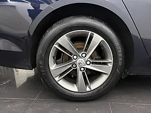Used 2018 Vauxhall Insignia Sri Nav Grand Sport Blue - Interior and Exterior details 15