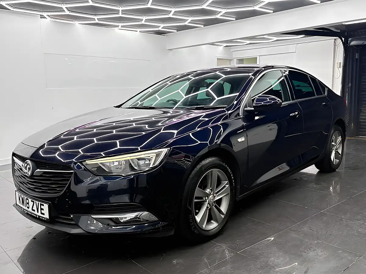 Used 2018 Vauxhall Insignia Sri Nav Grand Sport Blue - Interior and Exterior details 3