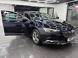 Used 2018 Vauxhall Insignia Sri Nav Grand Sport Blue - Interior and Exterior details 5