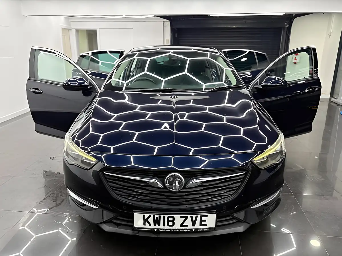 Used 2018 Vauxhall Insignia Sri Nav Grand Sport Blue - Interior and Exterior details 6