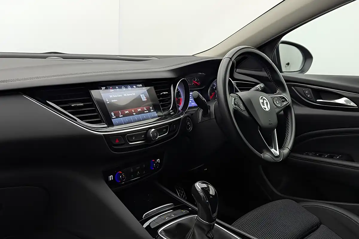 Used 2018 Vauxhall Insignia Sri Nav Grand Sport Grey - Interior and Exterior details 13