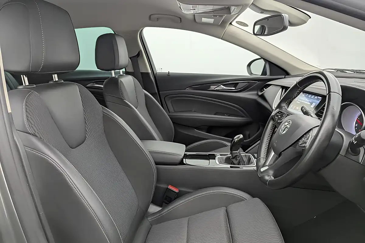 Used 2018 Vauxhall Insignia Sri Nav Grand Sport Grey - Interior and Exterior details 2