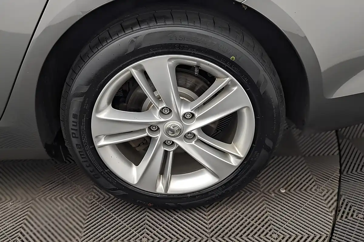 Used 2018 Vauxhall Insignia Sri Nav Grand Sport Grey - Interior and Exterior details 20