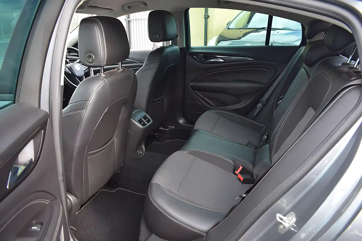 Used 2018 Vauxhall Insignia Sri Nav Grand Sport Grey - Interior and Exterior details 11