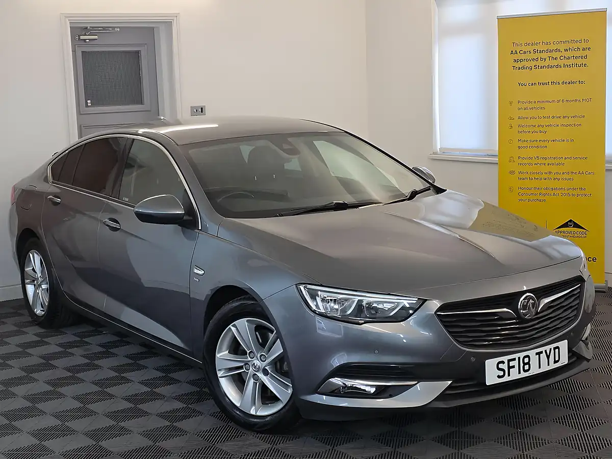 Used 2018 Vauxhall Insignia Sri Nav Grand Sport Grey - Interior and Exterior details 3