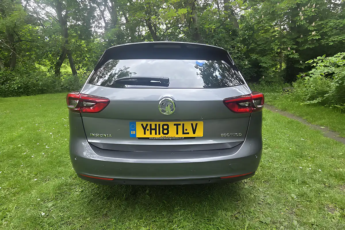 Used 2018 Vauxhall Insignia Sri Nav Grey - Interior and Exterior details 6