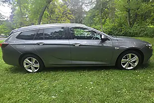 Used 2018 Vauxhall Insignia Sri Nav Grey - Interior and Exterior details 8