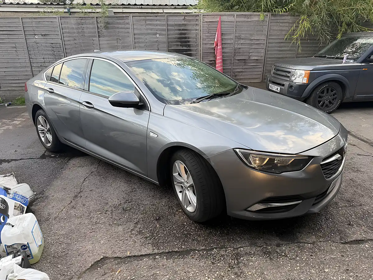 Used 2018 Vauxhall Insignia Sri Nav Grey - Interior and Exterior details 10