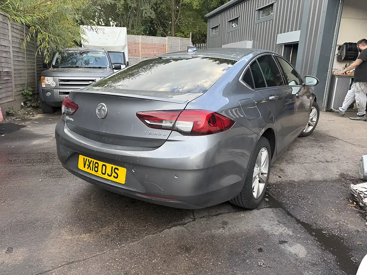 Used 2018 Vauxhall Insignia Sri Nav Grey - Interior and Exterior details 7