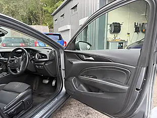 Used 2018 Vauxhall Insignia Sri Nav Grey - Interior and Exterior details 9