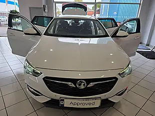 Used 2018 Vauxhall Insignia Sri Nav Sports Tourer White - Interior and Exterior details 2