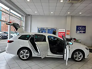 Used 2018 Vauxhall Insignia Sri Nav Sports Tourer White - Interior and Exterior details 6