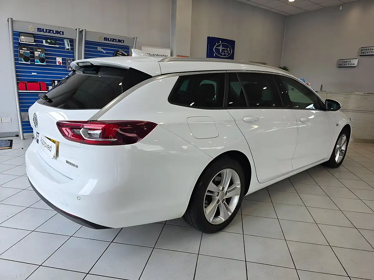 Used 2018 Vauxhall Insignia Sri Nav Sports Tourer White - Interior and Exterior details 7
