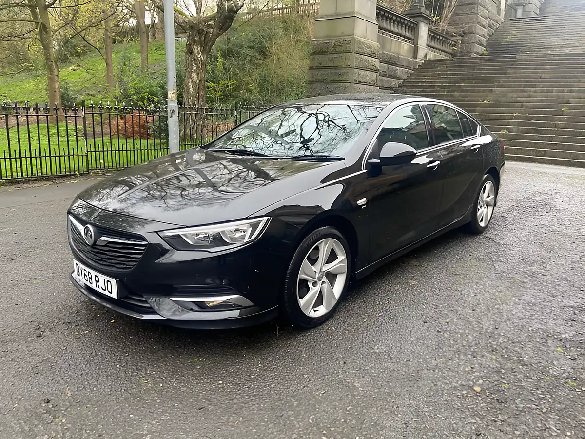 Used 2018 Vauxhall Insignia Sri Vx-Line Nav Black - Front View
