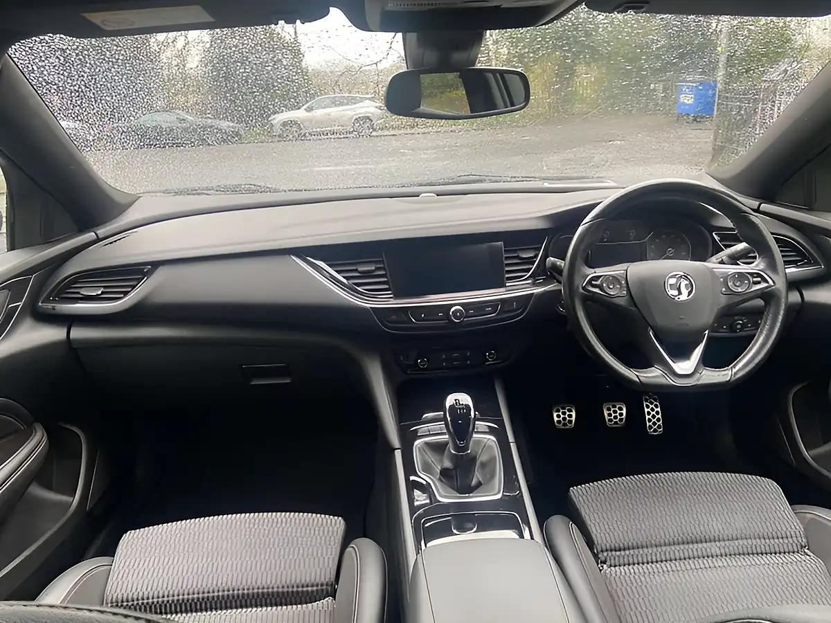 Used 2018 Vauxhall Insignia Sri Vx-Line Nav Black - Interior and Exterior details 11