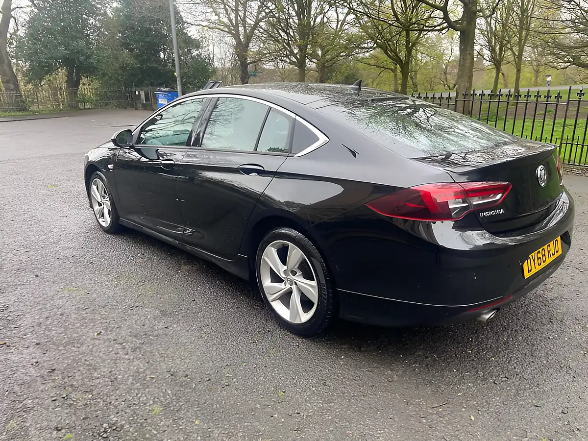 Used 2018 Vauxhall Insignia Sri Vx-Line Nav Black - Interior and Exterior details 16