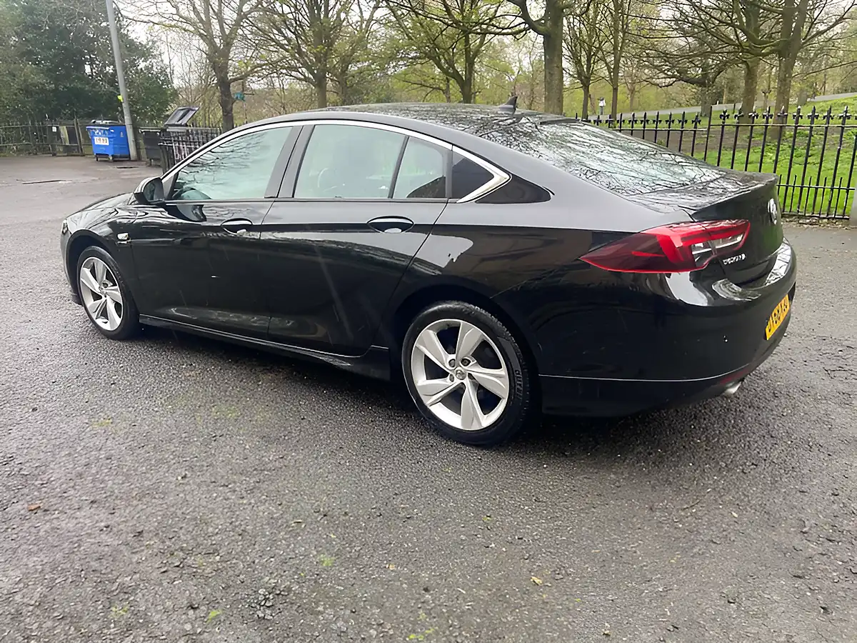 Used 2018 Vauxhall Insignia Sri Vx-Line Nav Black - Interior and Exterior details 3