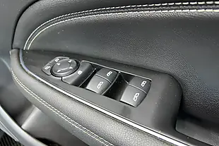 Used 2018 Vauxhall Insignia Sri Vx-Line Nav Black - Interior and Exterior details 16