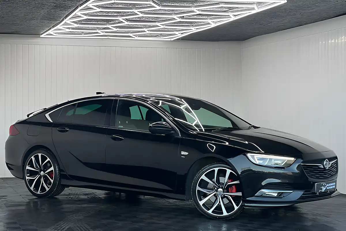 Used 2018 Vauxhall Insignia Sri Vx-Line Nav Black - Interior and Exterior details 2