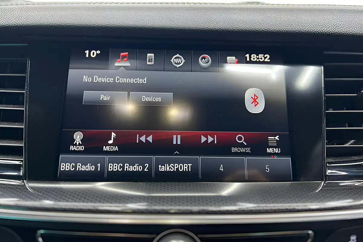 Used 2018 Vauxhall Insignia Sri Vx-Line Nav Black - Interior and Exterior details 20