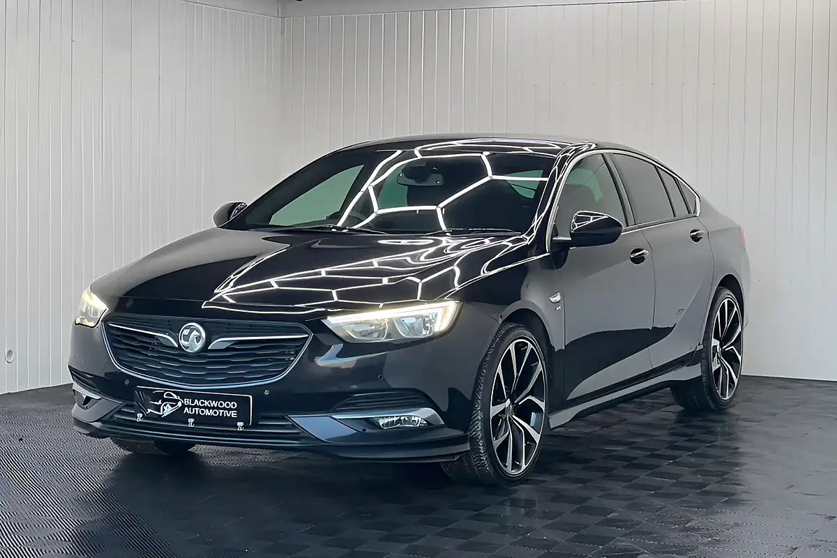 Used 2018 Vauxhall Insignia Sri Vx-Line Nav Black - Interior and Exterior details 5