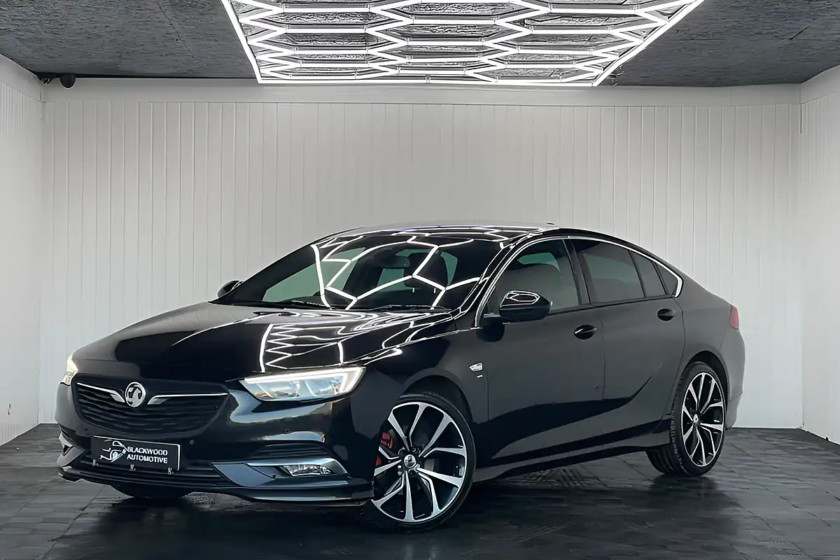 Used 2018 Vauxhall Insignia Sri Vx-Line Nav Black - Interior and Exterior details 7