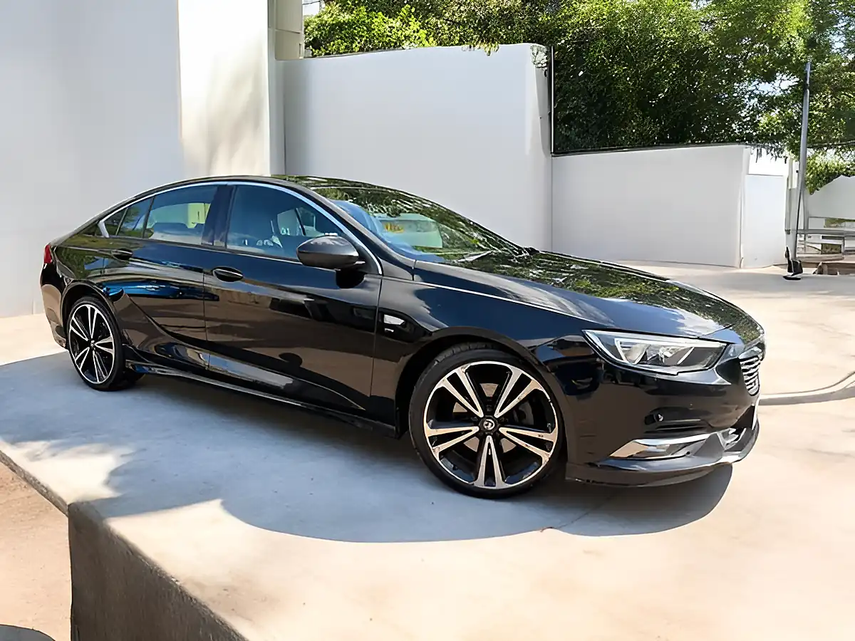 Used 2018 Vauxhall Insignia Sri Vx Line Nav Grand Sport Black - Front View