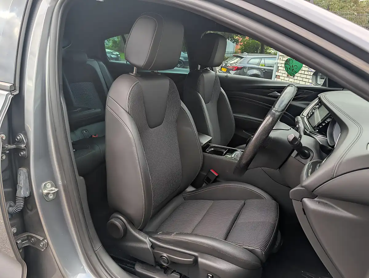 Used 2018 Vauxhall Insignia Sri Vx Line Nav Grand Sport - Interior and Exterior details 12