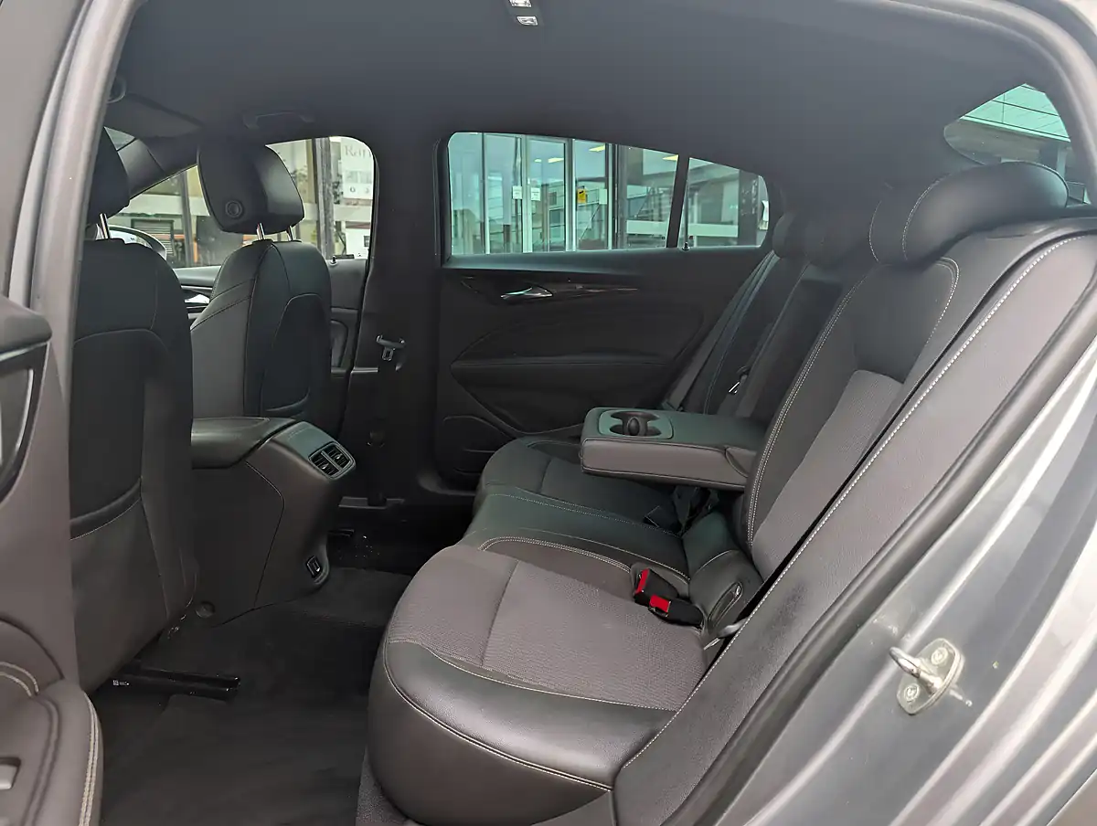 Used 2018 Vauxhall Insignia Sri Vx Line Nav Grand Sport - Interior and Exterior details 16