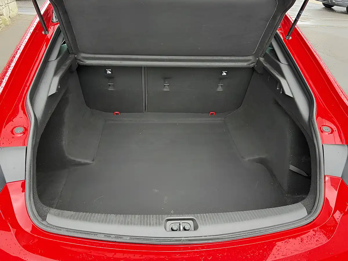 Used 2018 Vauxhall Insignia Sri Vx Line Nav Grand Sport Red - Interior and Exterior details 10
