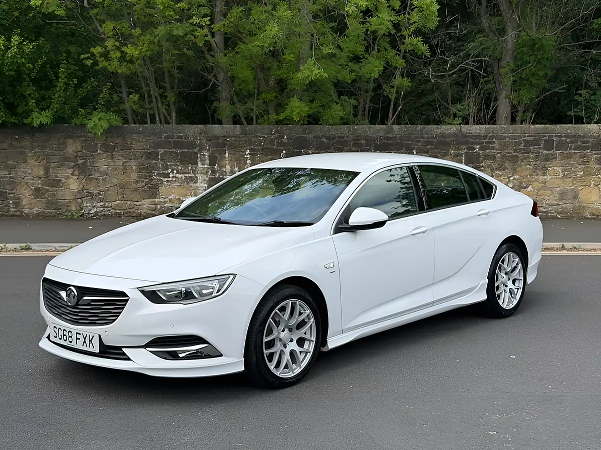 Used 2018 Vauxhall Insignia Sri Vx Line Nav Grand Sport White - Front View