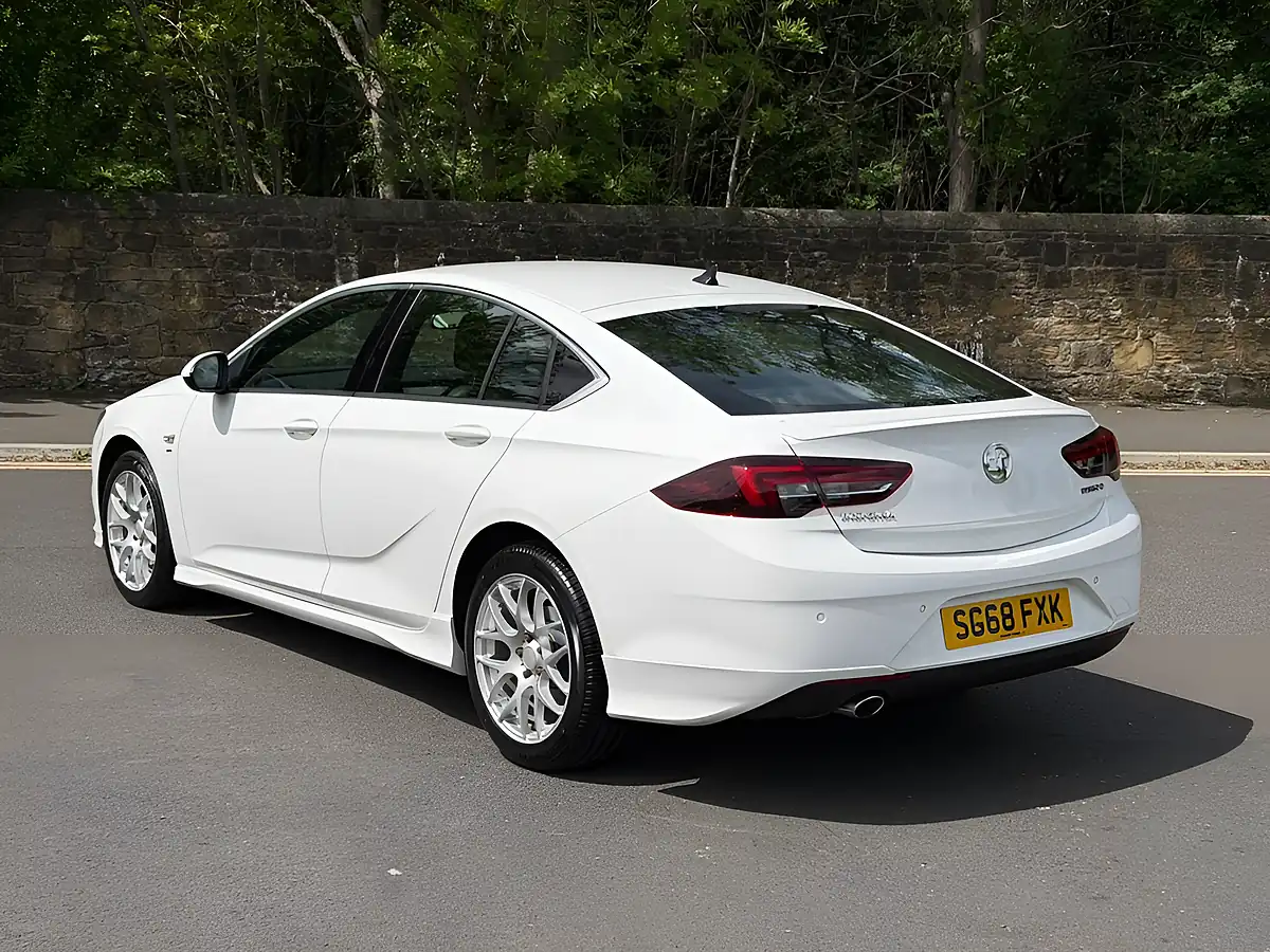 Used 2018 Vauxhall Insignia Sri Vx Line Nav Grand Sport White - Interior and Exterior details 11