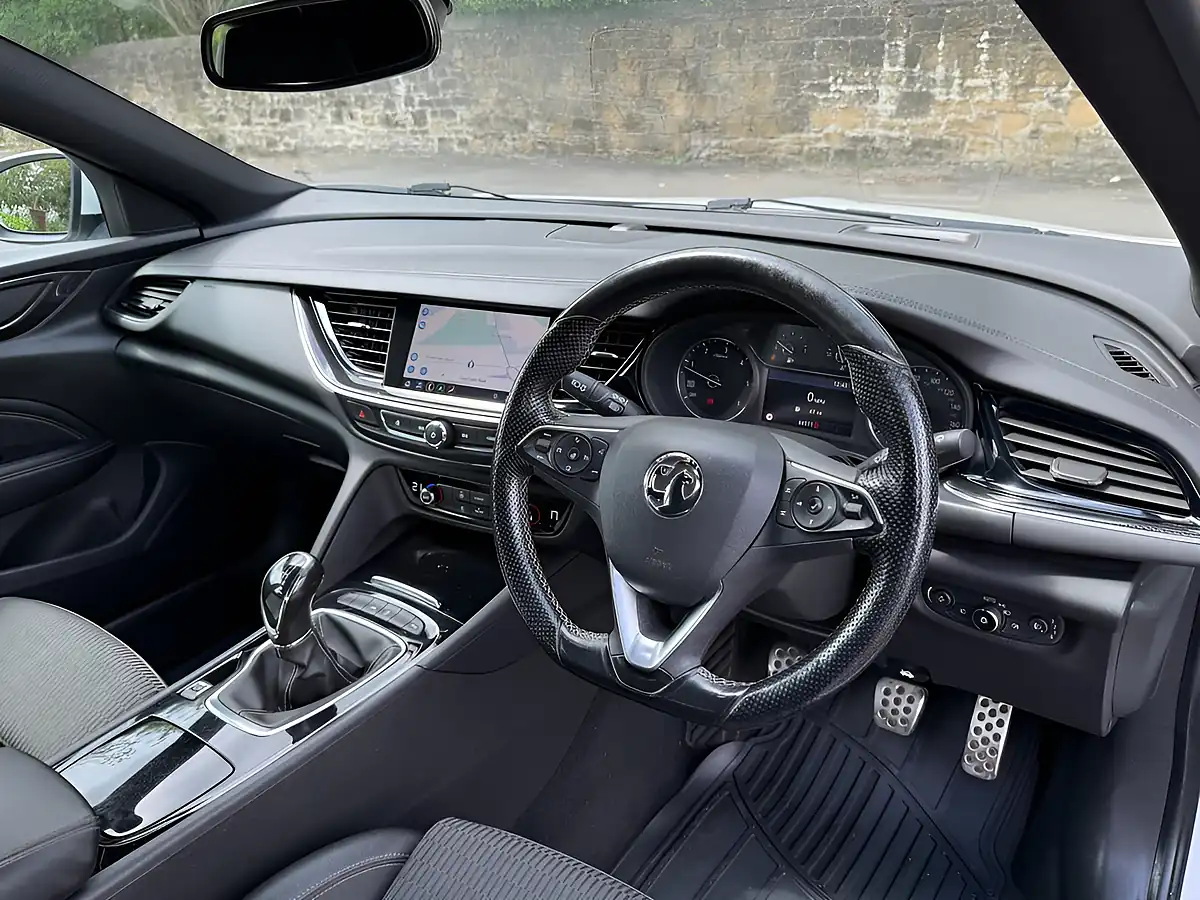 Used 2018 Vauxhall Insignia Sri Vx Line Nav Grand Sport White - Interior and Exterior details 14