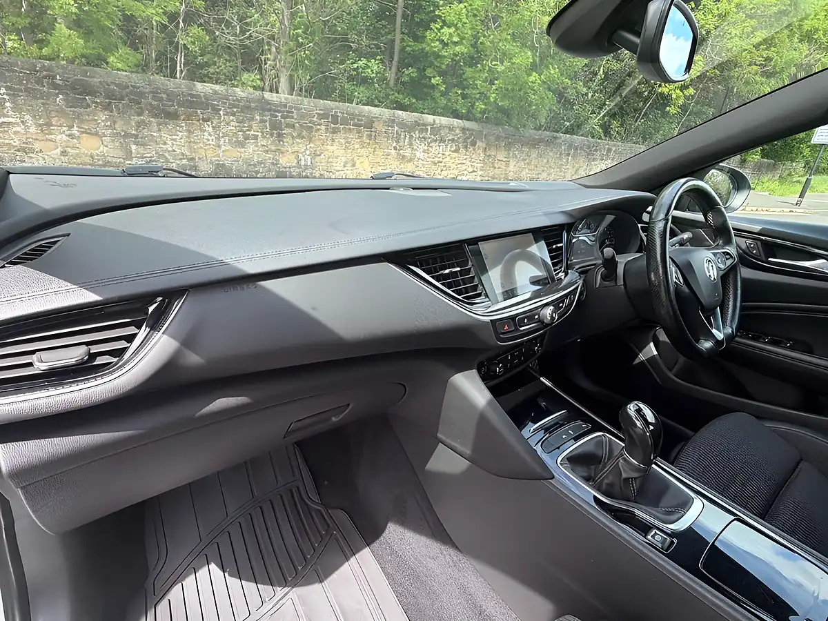 Used 2018 Vauxhall Insignia Sri Vx Line Nav Grand Sport White - Interior and Exterior details 18