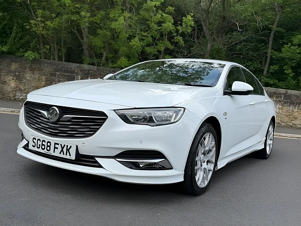 Used 2018 Vauxhall Insignia Sri Vx Line Nav Grand Sport White - Interior and Exterior details 19