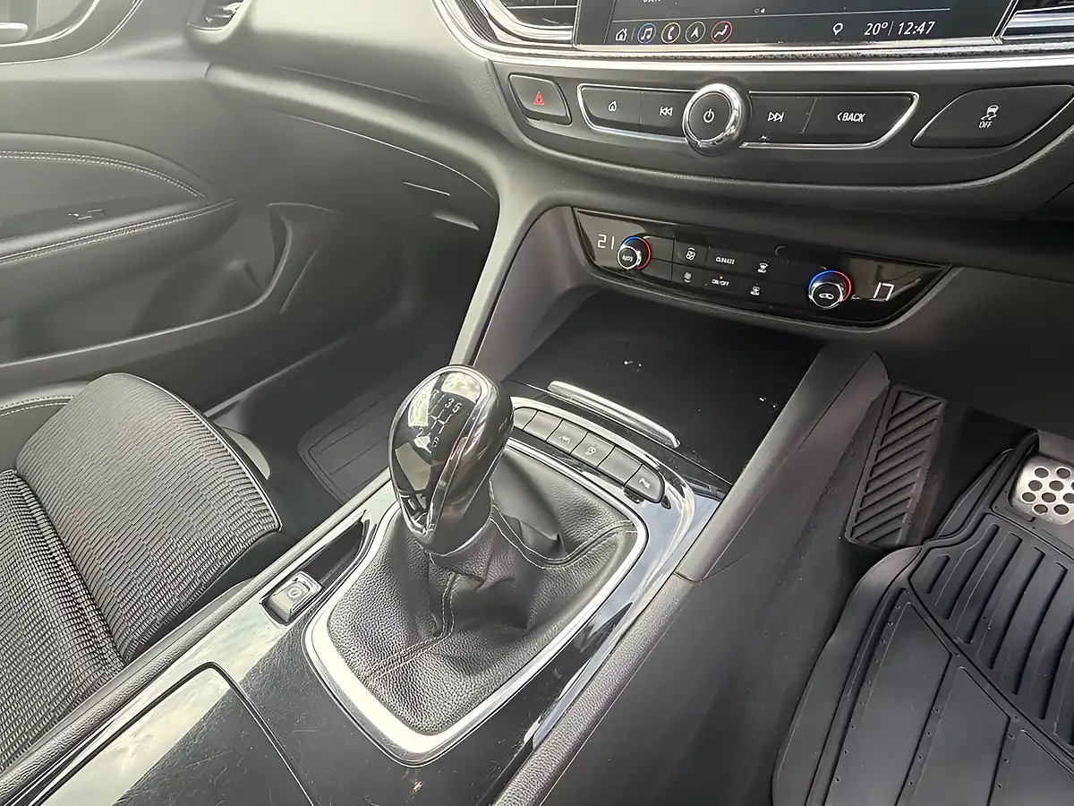 Used 2018 Vauxhall Insignia Sri Vx Line Nav Grand Sport White - Interior and Exterior details 20