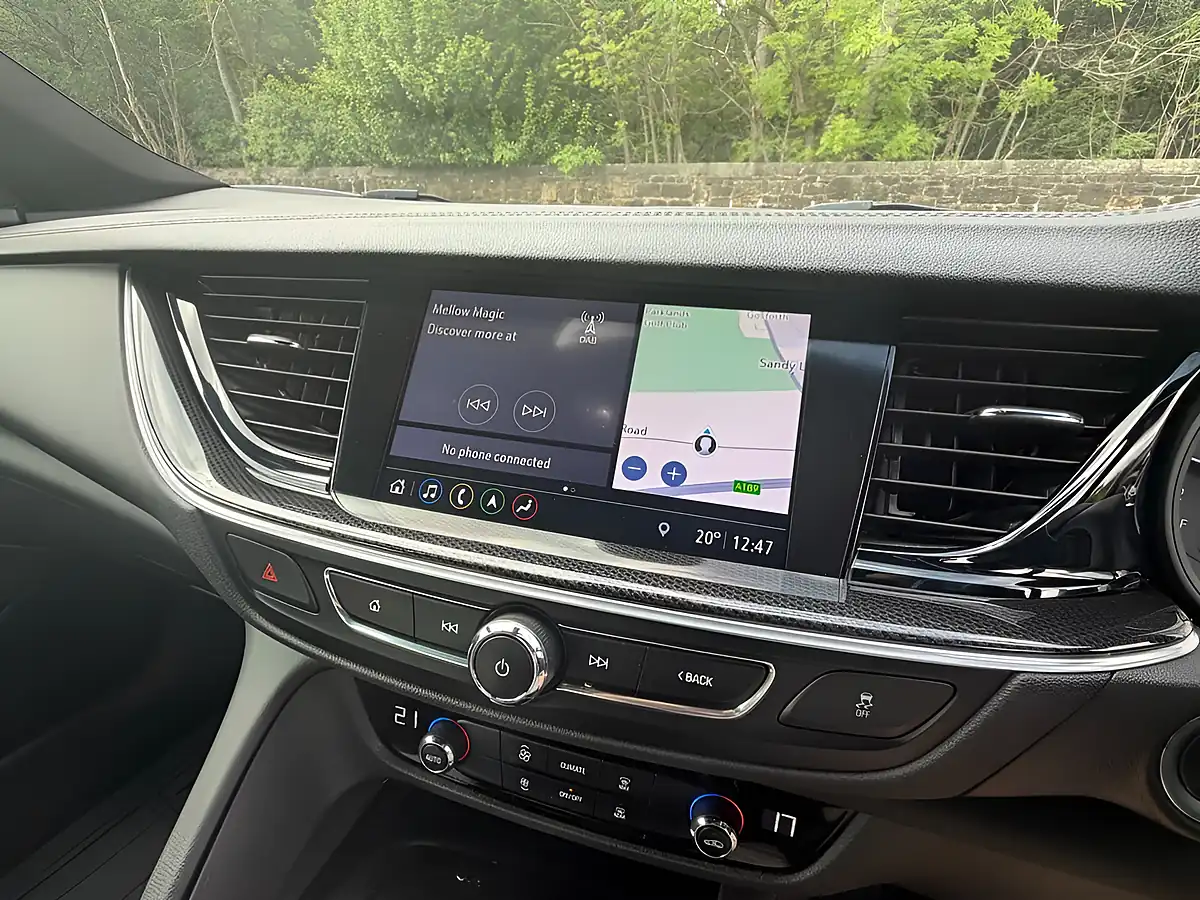Used 2018 Vauxhall Insignia Sri Vx Line Nav Grand Sport White - Interior and Exterior details 8