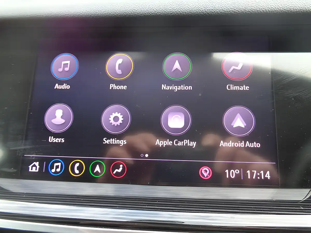Used 2018 Vauxhall Insignia Tech Line Nav Grand Sport Silver - Interior and Exterior details 16