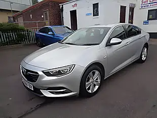 Used 2018 Vauxhall Insignia Tech Line Nav Grand Sport Silver - Interior and Exterior details 4