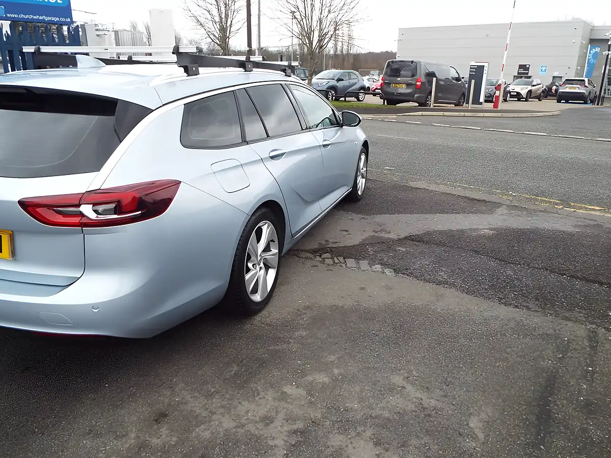 Used 2018 Vauxhall Insignia Tech Line Nav Silver - Interior and Exterior details 17