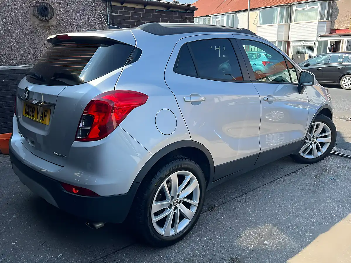 Used 2018 Vauxhall Mokka Active Silver Metallic - Interior and Exterior details 3